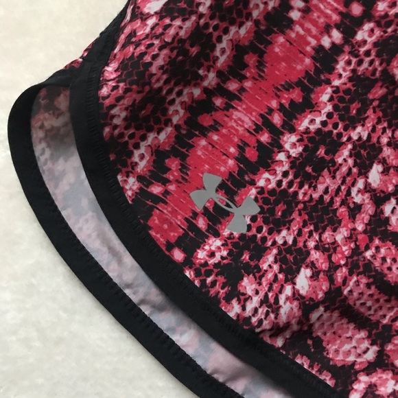 Under Armour Pink Snake Skin Print Running Shorts - Picture 2 of 4